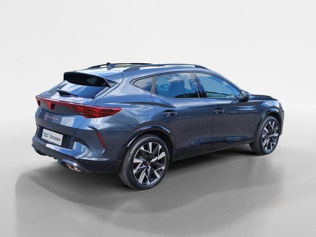 Cupra Formentor 1.5 TSI e-Hybrid Business | NIEUWE AUTO | Elektrisch Wegklapbare Trekhaak | Schuif/Kantel Dak | Digital Cockpit | Camera | Parkeersensoren | Stoelverwarming | Stuurwielverwarming | Apple CarPlay/Android Auto |