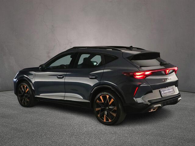 Cupra Formentor VZ Performance 1.5 TSI eHybrid 272pk DSG Automaat Panoramadak, Adaptive cruise control, Sennheiser audio, Elektrische achterklep, 360 camera, Achteruitrijcamera