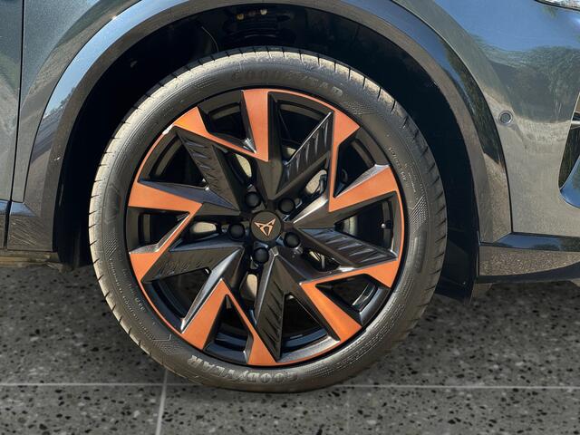 Cupra Formentor 1.5 204pk TSI e-Hybrid Business 360 graden camera | Dodehoeksensor | Verwarmbare voorruit