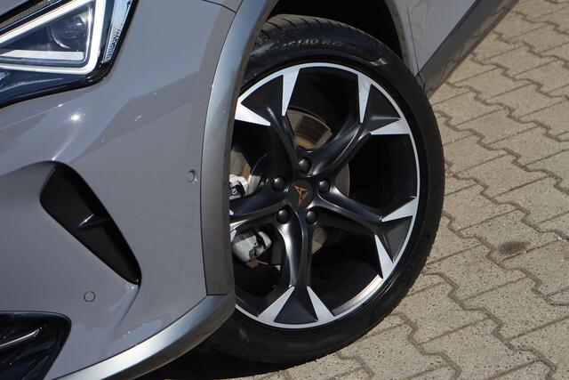 Cupra Formentor 1.4 e-Hybrid Performance | ACC | Camera | 19 Inch |