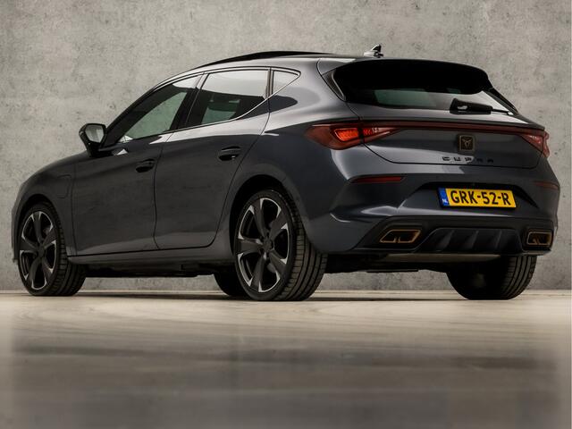 Cupra Leon 1.4 e-Hybrid VZ Performance 245Pk Automaat (SCHUIFDAK, APPLE CARPLAY, KUIPSTOELEN, SFEERVERLICHTING, ELEK BESTUURDERSSTOEL, GETINT GLAS, STUUR/STOELVERWARMING, CAMERA, ADAPTIVE CRUISE, KEYLESS, NIEUWE APK, NIEUWSTAAT)