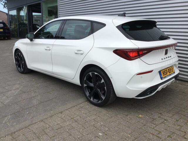 Cupra Leon 1.5 eTSI Business Edition Plus | Digital Cockpit | Camera | Navi | Adpt. Cruise Control |