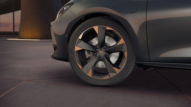 Cupra Leon 1.5 TSI e-Hybrid 204 6DSG Business | Achteruitrijcamera | Digitaal instrumentenpaneel (Virtual Cockpit) | Draadloze Apple CarPlay(TM), Android Auto(TM)