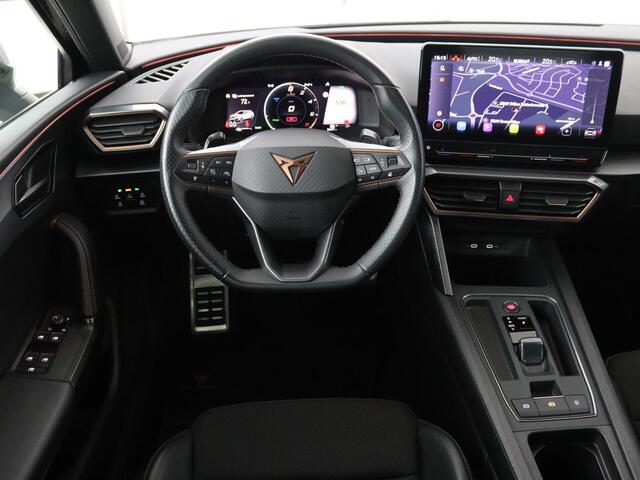 Cupra Leon 1.4 e-Hybrid | Carplay | Camera | Stoel & Stuurverwarming | Adaptive Cruise | Full LED | Navigatie | DAB+ | LMV 18 inch
