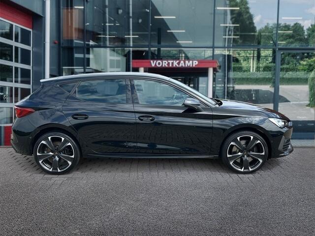 Cupra Leon 1.4 TSI DSG VZ E-HYBRID CAMERA/NAVI/ACC/CARPLAY/STOEL-STUURVERW