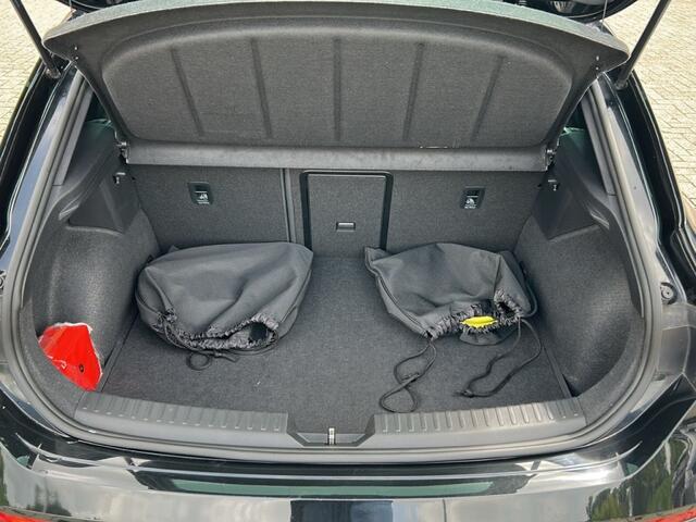 Cupra Leon 1.4 TSI DSG VZ E-HYBRID CAMERA/NAVI/ACC/CARPLAY/STOEL-STUURVERW