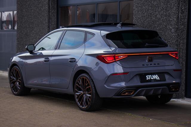 Cupra Leon 1.4 e-Hybrid VZ Copper Edition | PHEV | 245 PK | Pano | Nardo | Virtual | Sfeer | 19 Inch | Led | Keyless | 1 Eigenaar | Dealer Onderhouden | Garantie