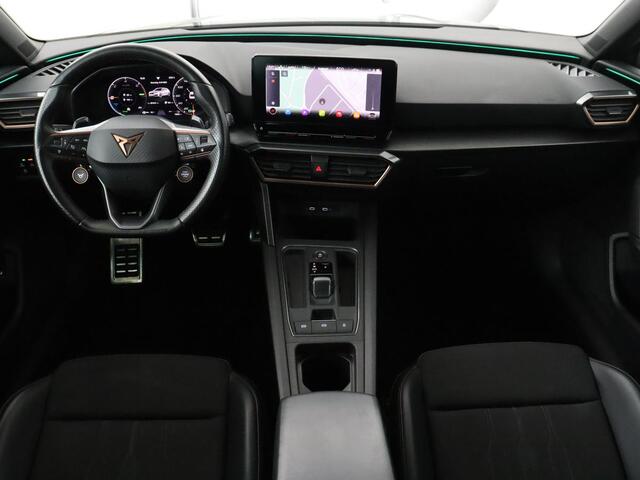 Cupra Leon 1.4 e-Hybrid VZ | 245pk | Stoel & stuurverwarming | Camera | Carplay | Adaptive cruise | Navigatie | Keyless | Full LED | PHEV