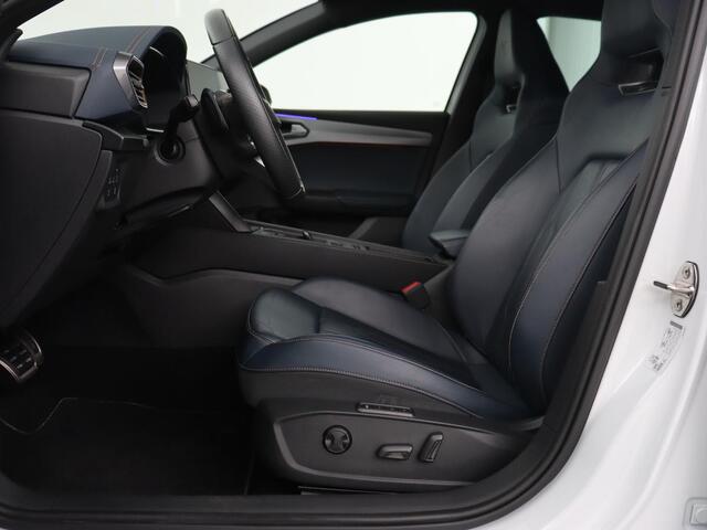 Cupra Leon 1.4 e-Hybrid VZ | 245pk | Leder | Stoel & stuurverwarming | Adaptive cruise | Memory | Camera | Sfeerverlichting | Keyless | Full LED | PHEV