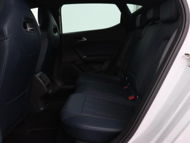Cupra Leon 1.4 e-Hybrid VZ | 245pk | Leder | Stoel & stuurverwarming | Adaptive cruise | Memory | Camera | Sfeerverlichting | Keyless | Full LED | PHEV