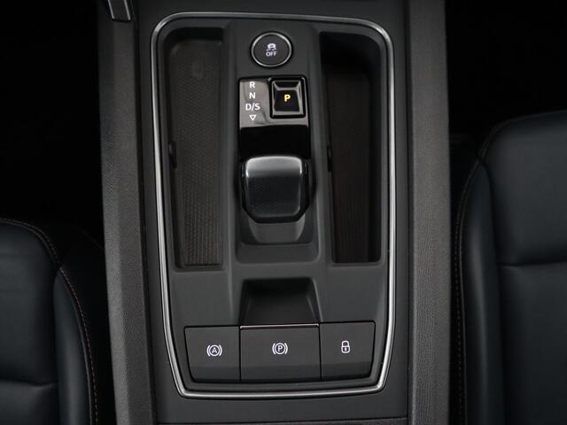 Cupra Leon 1.4 e-Hybrid VZ | 245pk | Leder | Stoel & stuurverwarming | Adaptive cruise | Memory | Camera | Sfeerverlichting | Keyless | Full LED | PHEV