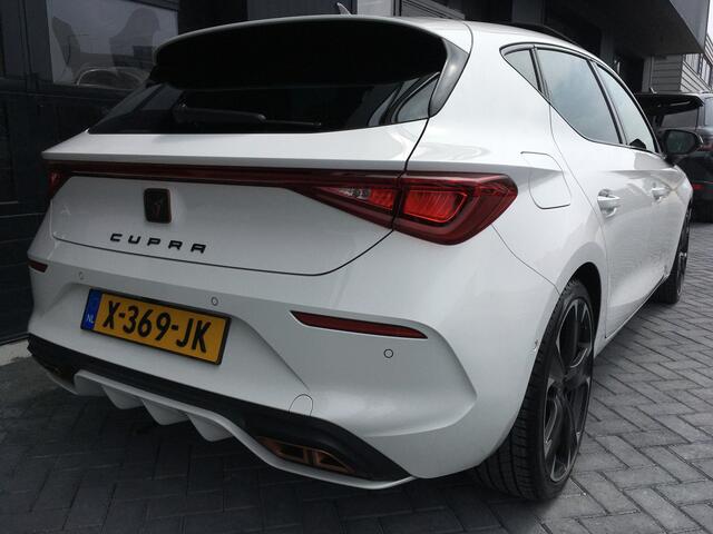Cupra Leon 1.4 e-Hybrid VZ Copper Edition