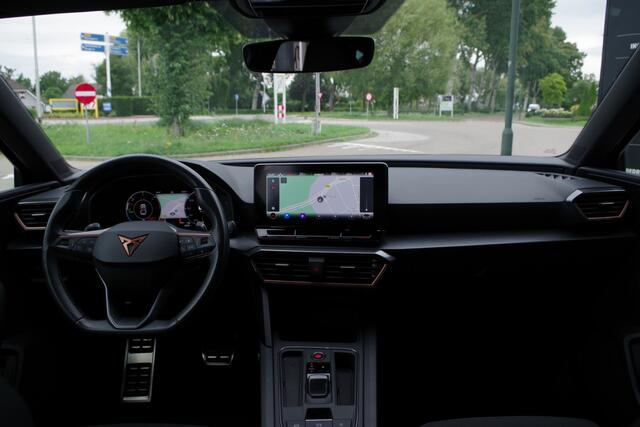 Cupra Leon 1.4 e-Hybrid 204 PK VZ Adrenaline PHEV, Stoelverwarming, Kuipstoelen, Carplay, Sfeerverlichting