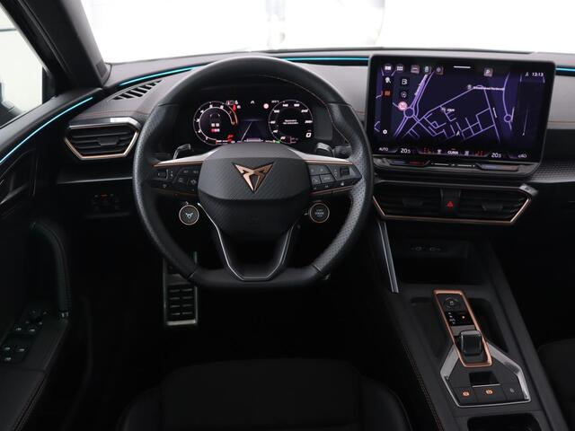 Cupra Leon 1.5 TSI e-Hybrid | Stoel & stuurverwarming | Camera | Adaptive cruise | Carplay | Sportstoelen | Park Assist | Sfeerverlichting | Keyless | PHEV