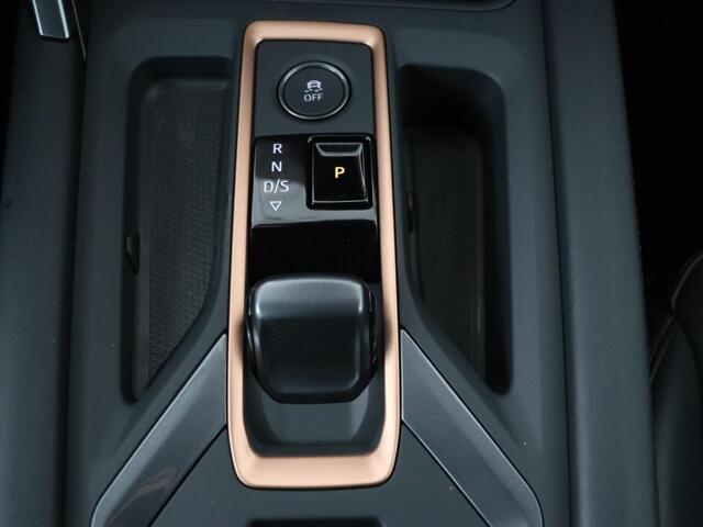 Cupra Leon 1.5 TSI e-Hybrid | Stoel & stuurverwarming | Camera | Adaptive cruise | Carplay | Sportstoelen | Park Assist | Sfeerverlichting | Keyless | PHEV