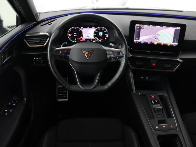 Cupra Leon 1.4 e-Hybrid VZ | 245pk | Stoel & stuurverwarming | Carplay | Camera | Adaptive cruise | Keyless | Park Assist | Sfeerverlichting | Full LED | Navigatie | Sportstoelen | PHEV | Plug In