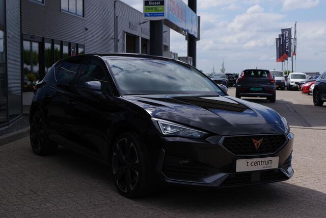Cupra Leon 1.4 e-Hybrid VZ 245 PK Adrenaline, Winterpakket, Keyless, Kuipstoelen, Camera