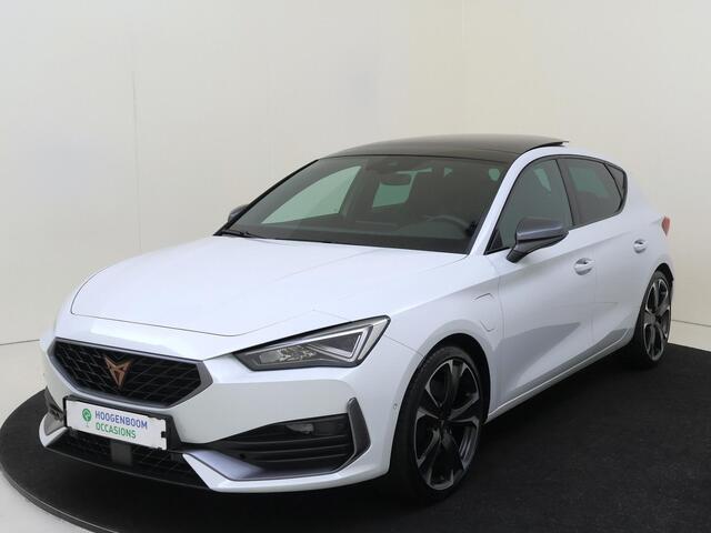 Cupra Leon 1.4 e-Hybrid VZ Performance | Panoramadak | Parkeerasisstent | Adaptieve demping | Keyless | Stoel- en stuurwielverwarming | Navigatie | Adaptieve cruise control |