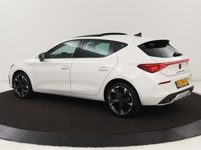 Cupra Leon 1.4 TSI eHybrid PHEV | Panoramadak | Stoel & stuurverwarming | Adaptive cruise | PDC | Carplay | Sportstoelen | LED