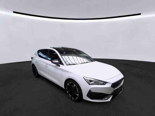 Cupra Leon 1.4 TSI eHybrid 204pk PHEV VZ Adrenaline / Panoramadak / Navigatie / Camera / Wordt Verwacht