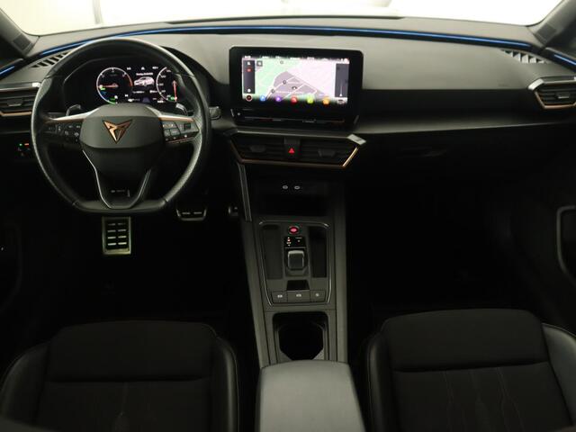 Cupra Leon 1.4 TSI eHybrid VZ | 245pk | Carplay | Navigatie | Sfeerverlichting | Keyless | Sportstoelen | Digital Cockpit | Parkeerhulp | PHEV | Plug In