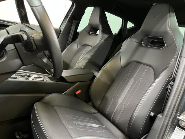 Cupra Leon 1.4 e-Hybrid Business / AUTOMAAT/ KEYLESS/ 3-ZONE CLIMA/ ADAPT. CRUISE/ LED/ DIGITAL DASH/ STOEL-STUUR VERWARM./ FULL LINK/ NAVI/ PARK. SENSOREN + CAMERA/ RIJ-MODI/ 18" LMV