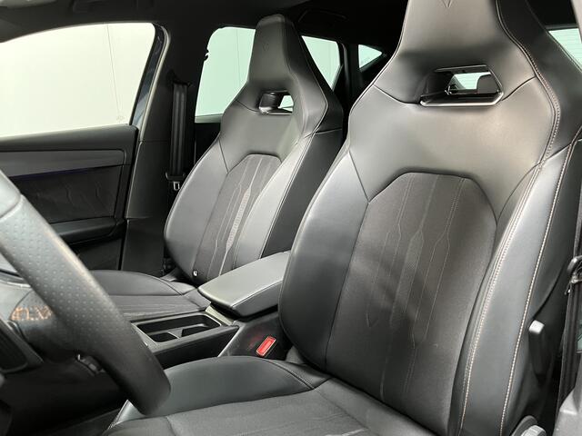Cupra Leon 1.4 e-Hybrid VZ Performance / AUTOMAAT/ PANO/ 245PK/ 19" LMV/ NAVI/ DIGITAL DASH/ STOEL-STUUR VERWARM./ PARK. SENSOREN + CAMERA/ KEYLESS