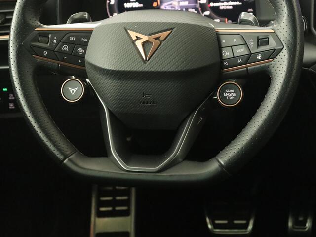 Cupra Leon 1.5 TSI e-Hybrid | Stoel & stuurverwarming | Camera | Adaptive cruise | Carplay | Navigatie | Matrix LED | Sfeerverlichting | PHEV | Plug In