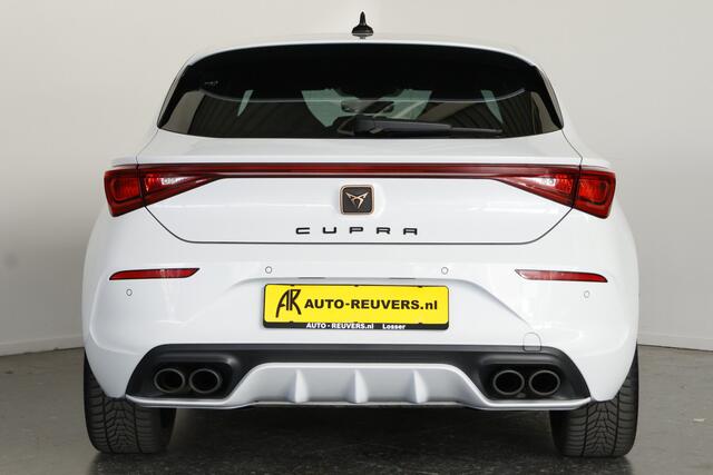 Cupra Leon 2.0 TSI VZ Performance 301PK / LED / Brembo / CarPlay / 19 inch