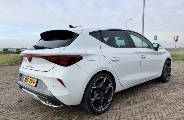 Cupra Leon 1.5 TSI e-Hybrid VZ 272 PK Extreme 200kW Full Hybrid Long Range 19 inch LM
