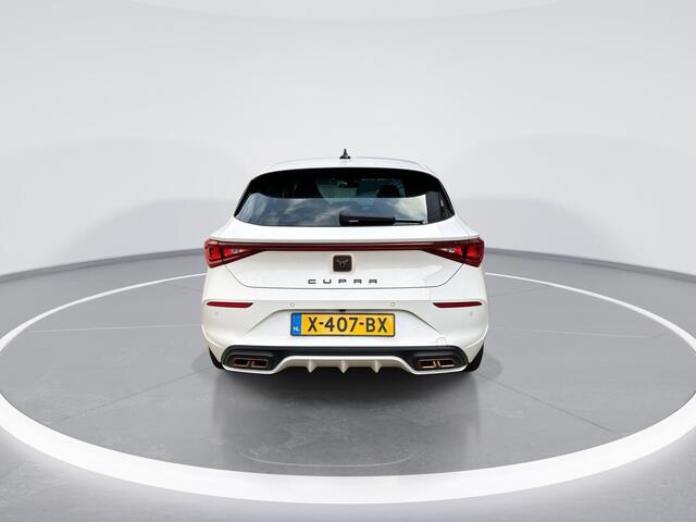 Cupra Leon 1.4 TSI 245pk DSG e-Hybrid VZ Performance · Panoramadak · Camera · Keyless · Stuur- & Stoelverwarming · ACC · Verkeersbord Detectie ·