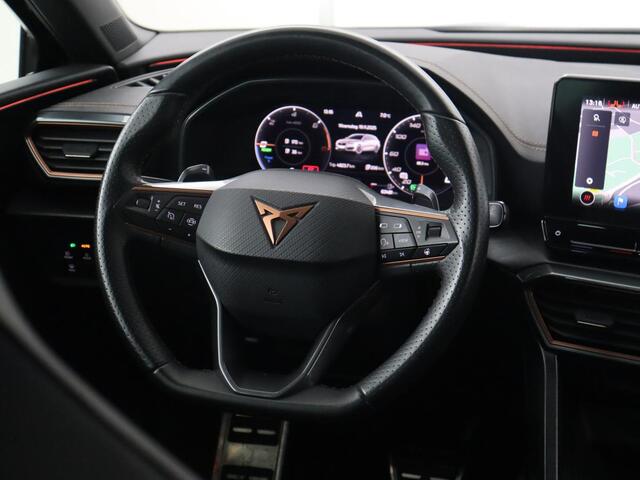 Cupra Leon 1.4 eHybrid VZ | 245pk | Leder | Stoelverwarming | Memory | Carplay | Navigatie | Sfeerverlichting | Parkeerhulp | Sportstoelen | Keyless | Climate control | Cruise control | PHEV | Plug In