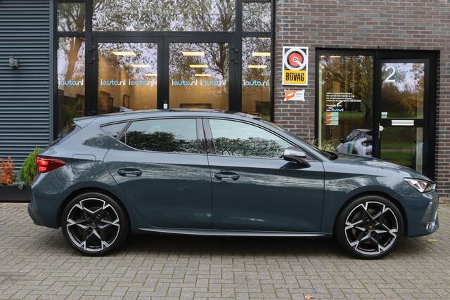 Cupra Leon 1.5 TSI e-Hybrid 272pk VZ Performance Pano/Matrix LED/Keyless/Camera/Elek. stoel+mem/DCC/ACC/19"