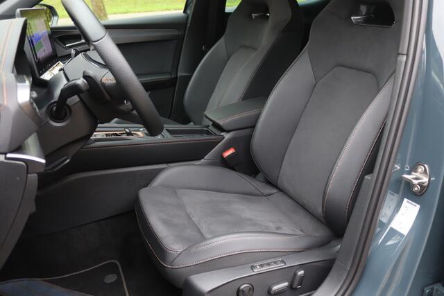 Cupra Leon 1.5 TSI e-Hybrid 272pk VZ Performance Pano/Matrix LED/Keyless/Camera/Elek. stoel+mem/DCC/ACC/19"