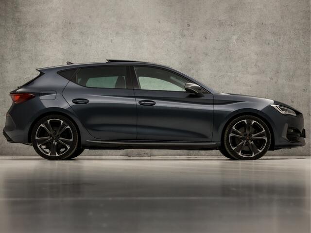 Cupra Leon 1.4 e-Hybrid VZ Adrenaline 245Pk Automaat (SCHUIFDAK, APPLE CARPLAY, GROOT NAVI, MEMORY SEATS, STUUR/STOELVERWARMING, KUIPSTOELEN, CAMERA, ADAPTIVE CRUISE, SFEERVERLICHTING, NIEUWSTAAT)