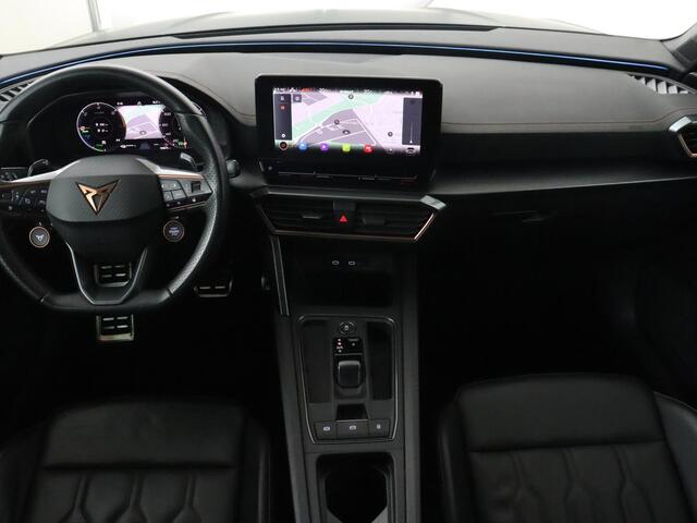 Cupra Leon 1.4 eHybrid VZ | 245pk | Leder | Stoelverwarming | Camera | Carplay | Memory | Sfeerverlichting | Navigatie | Adaptive cruise | Keyless | Sportstoelen | Full LED | 19'' | PHEV | Plug In