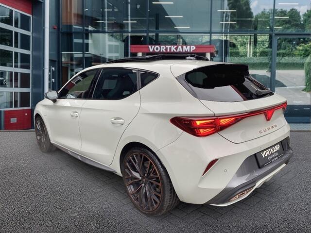 Cupra Leon 1.5 TSI e-Hyb VZ PANO.DAK/CAM./ACC/STOEL+STUURVERW./MEM.