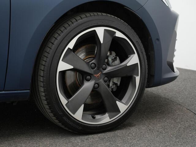 Cupra Leon 1.4 e-Hybrid 245 pk DSG | Adaptief sportonderstel | Stuur-/stoelverwarming | Achteruitrijcamera