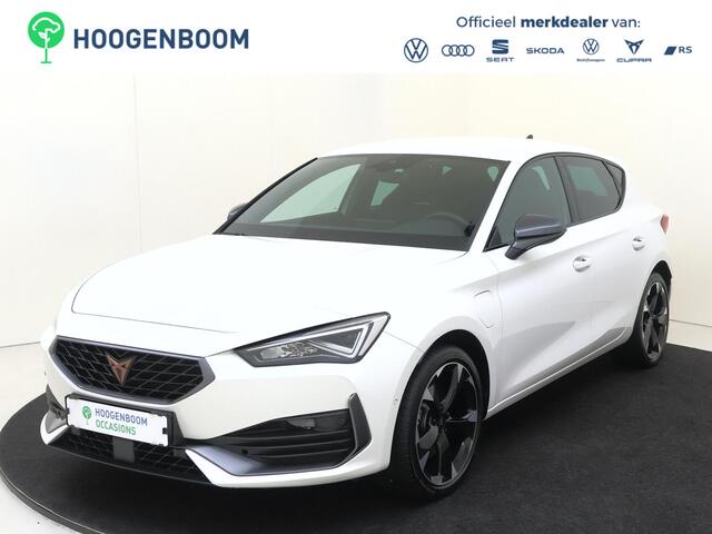 Cupra Leon 1.4 e-Hybrid Business | Parkeerassistent | Achteruitrijcamera | Adaptieve demping systeem | 3-zone airco | Keyless | Dodehoek detectie | Stoel- en stuurwielverwarming | CarPlay |