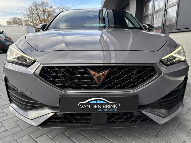 Cupra Leon 1.4 e-Hybrid VZ Pano