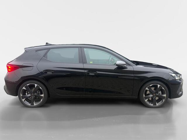 Cupra Leon 1.5 TSI e-Hybrid Business | Automaat | BTW | Camera | Stoel/Stuurverwarming | Adaptief Cruise Control | Dodehoek Detectie | Climate Control | DAB | Navigatie | Full Led | Keyless