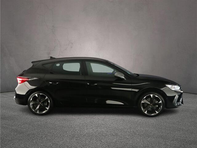 Cupra Leon Business 1.5 TSI eHybrid 204pk DSG Automaat Adaptive cruise control, Achteruitrijcamera, Navigatie, Stuurwiel verwarmd, LED koplampen, Stoelverwarming