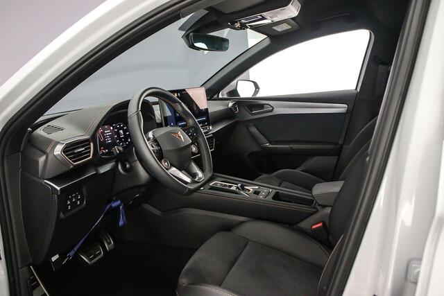 Cupra Leon Business 1.5 TSI eHybrid 204pk DSG Automaat Adaptive cruise control, Achteruitrijcamera, LED koplampen, Stuurwiel verwarmd, Navigatie, Parkeersensoren