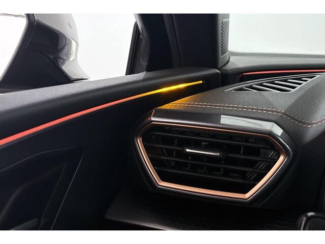 Cupra Leon 1.5 TSI e-Hybrid 2025 km 21.000 Facelift SOH 99,9% Stoelverwarming Kuipstoelen 18" LMW