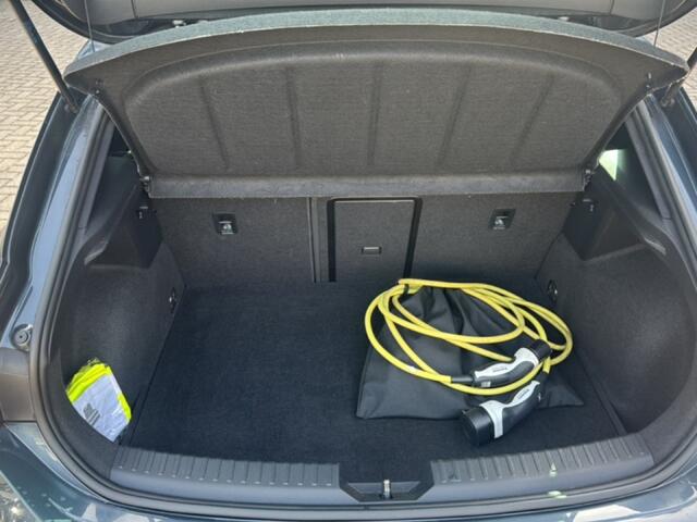 Cupra Leon 1.4 TSI VZ E-HYBRID CAMERA/ACC/STOEL+STUURVERW/NAVI/CARPLAY