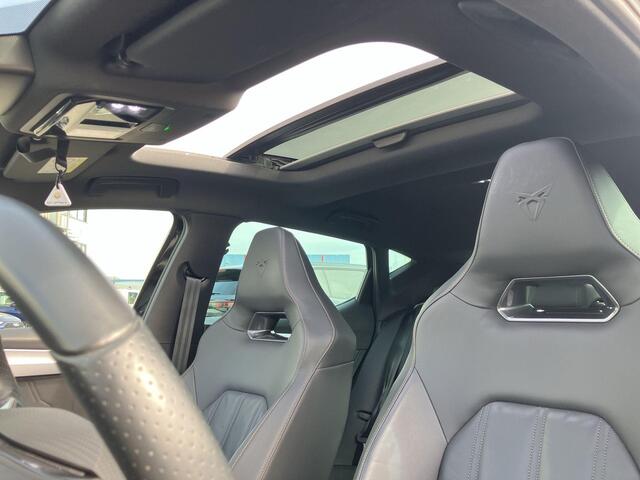 Cupra Leon 1.4e-Hybrid/245PK DSG VZ · Panoramadak · Elektrische stoelverstelling · Leer · Navigatie · Camera + parkeersensoren · Elektrische stoelverstelling ·