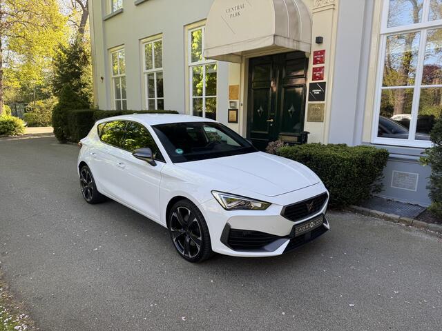 Cupra Leon 1.4 e-Hybrid, Stuurwielverwarming, Sportstoelen