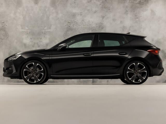 Cupra Leon 1.4 e-Hybrid VZ Sport 245Pk Automaat (APPLE CARPLAY, GROOT NAVI, KUIPSTOELEN, STUUR/STOELVERWARMING, LEDER, GETINT GLAS, KEYLESS, SFEERVERLICHTING, NEIUWSTAAT)
