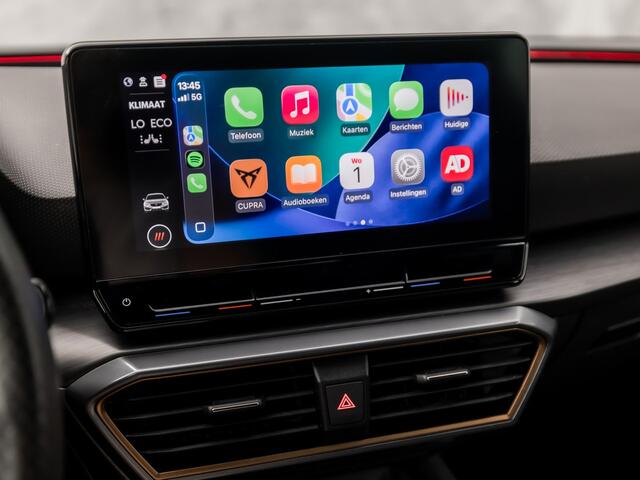 Cupra Leon 1.4 e-Hybrid VZ Sport 245Pk Automaat (APPLE CARPLAY, GROOT NAVI, KUIPSTOELEN, STUUR/STOELVERWARMING, LEDER, GETINT GLAS, KEYLESS, SFEERVERLICHTING, NEIUWSTAAT)
