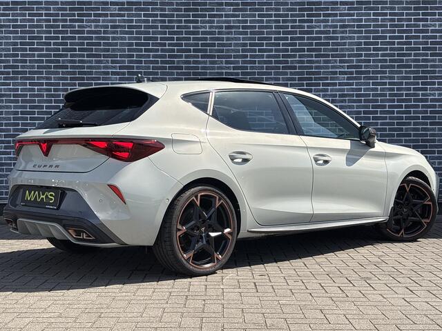 Cupra Leon 1.5 TSI e-Hybrid VZ Extreme | Panoramadak | Achteruitrijcamera | Parkeersensoren | Sennheiser Audio | Matrix-LED Koplampen | Keyless Entry | Virtual Cockpit | Navigatie | Apple Carplay | Android Auto | Stoelverwarming | Lichtmetalen Velgen 19 inch | Plug-in Hybrid (PHEV)